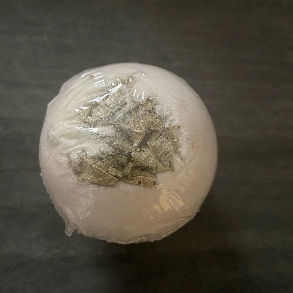 ONE (1) 5.9 oz 50 mg C.B.D Bath 🛀 Bomb - Picture 5 of 9